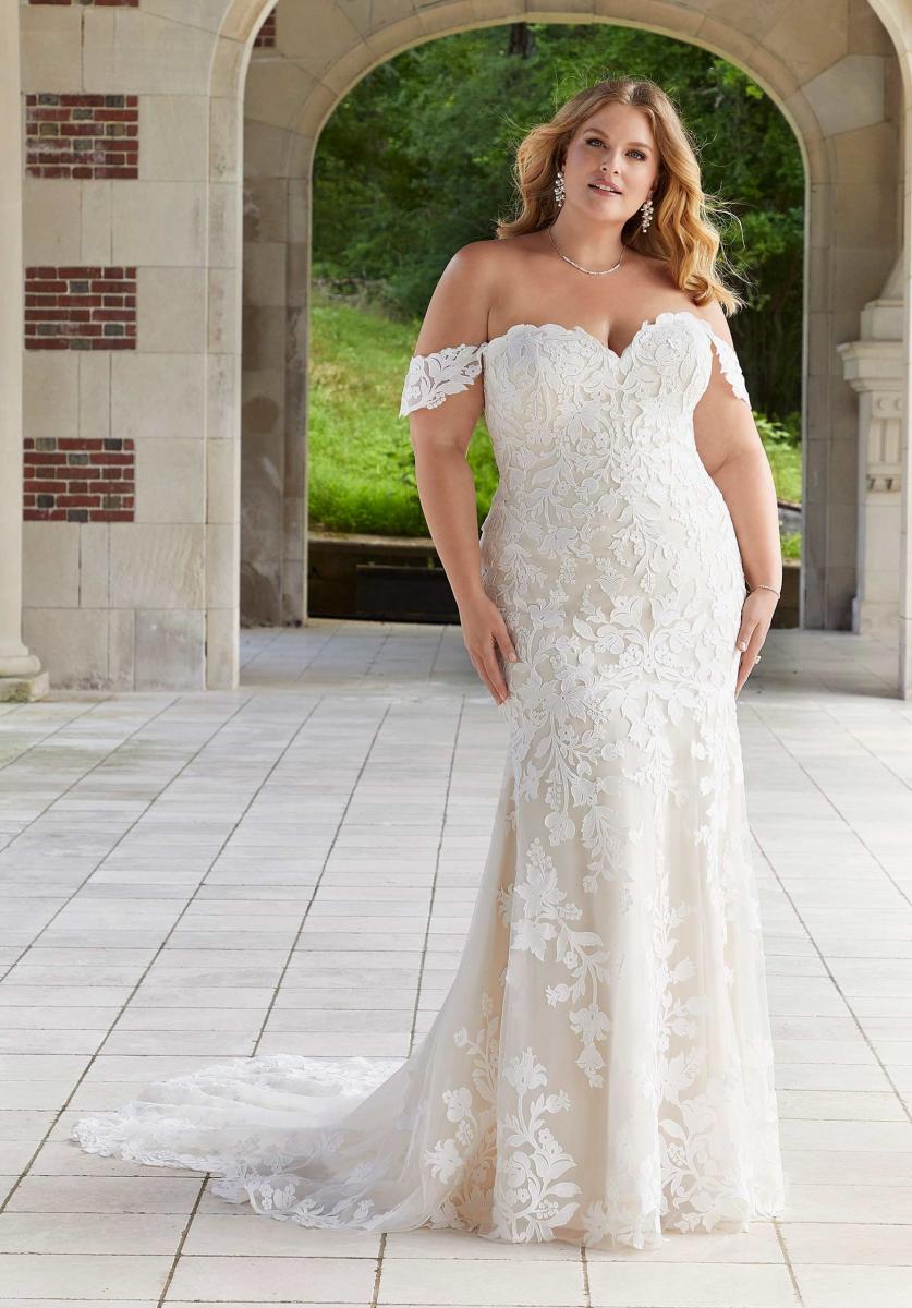 Curvy Brides